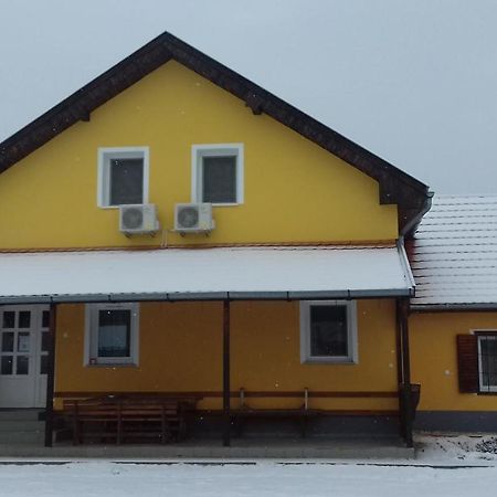 Benkő Vendégház Kiskutas Exterior foto
