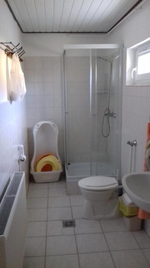 Benkő Vendégház Kiskutas Exterior foto