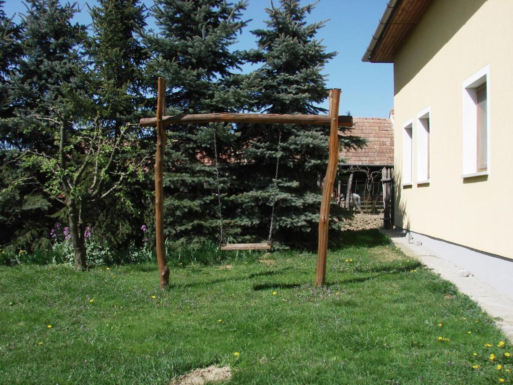 Benkő Vendégház Kiskutas Exterior foto